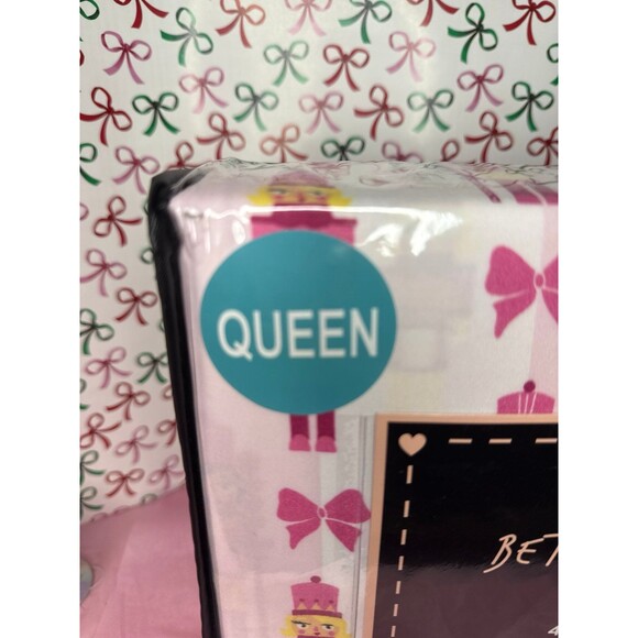 Betsy Johnson pink nutcracker sheets Christmas Queen - Picture 3 of 5